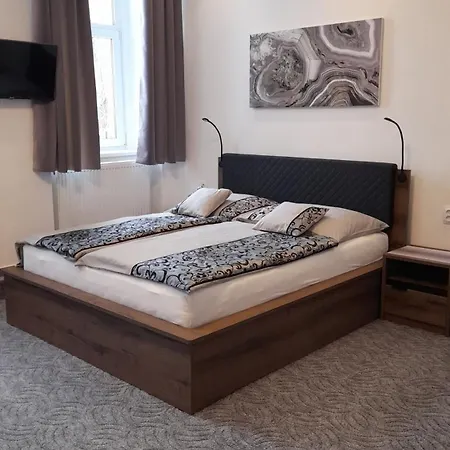 U Bernardyna 3* Тахов
